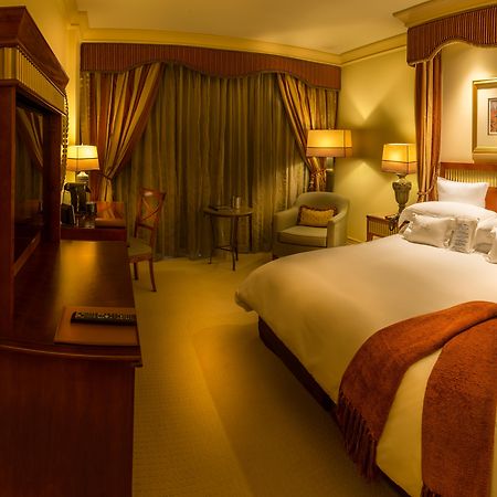 Peermont D'Oreale Grande At Emperors Palace Kempton Park Exterior photo