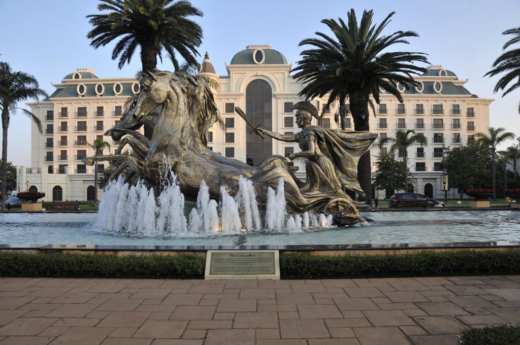 Peermont D'Oreale Grande At Emperors Palace Kempton Park Exterior photo