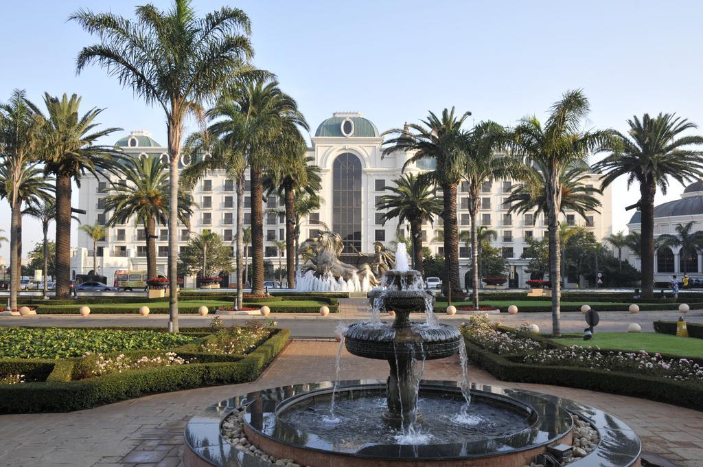 Peermont D'Oreale Grande At Emperors Palace Kempton Park Exterior photo