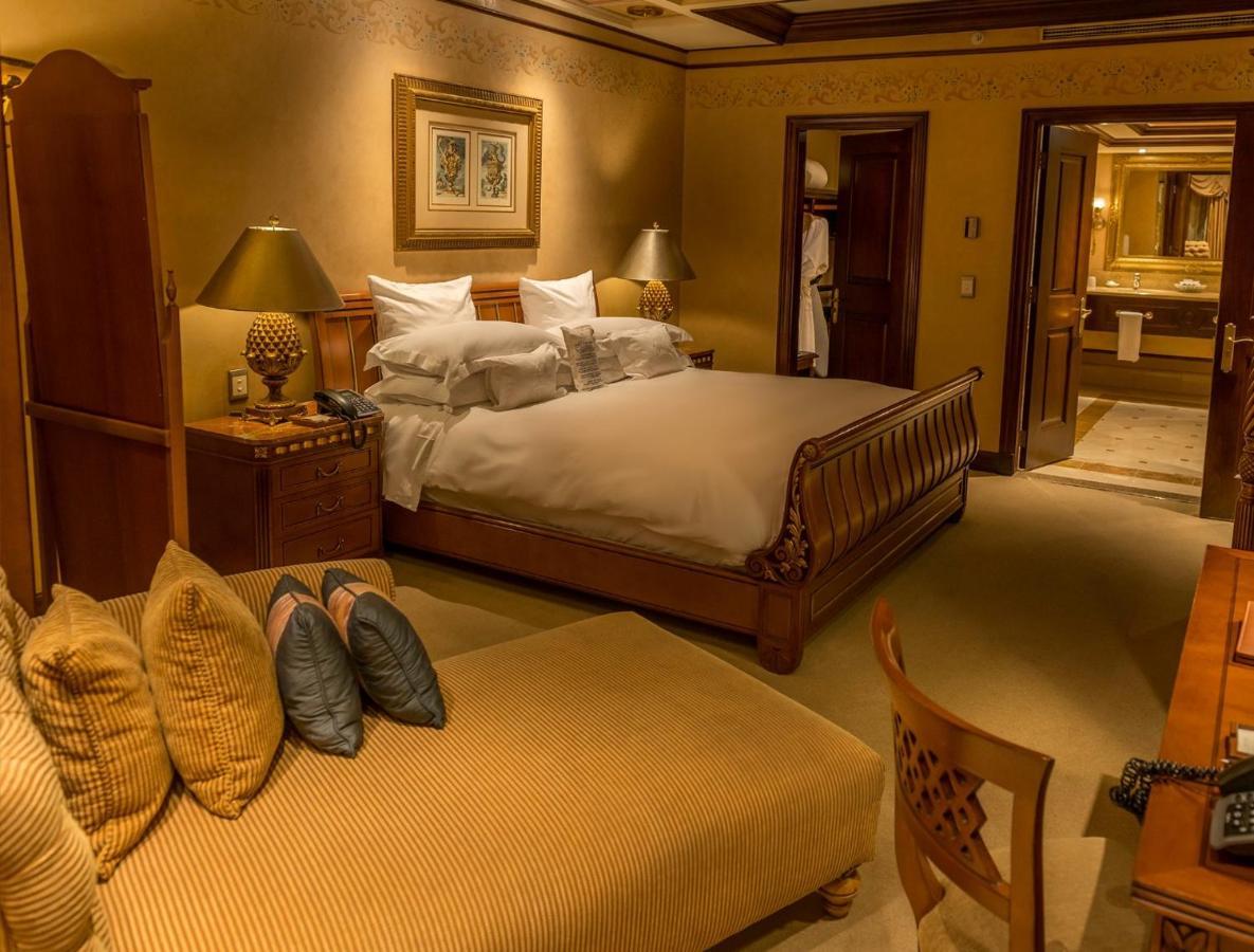 Peermont D'Oreale Grande At Emperors Palace Kempton Park Exterior photo